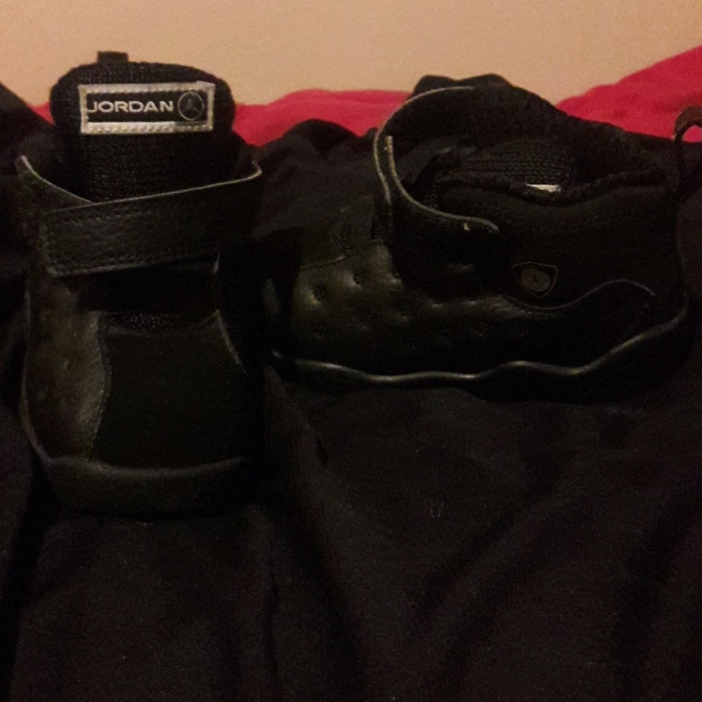 Kids Jordan tennis shoes